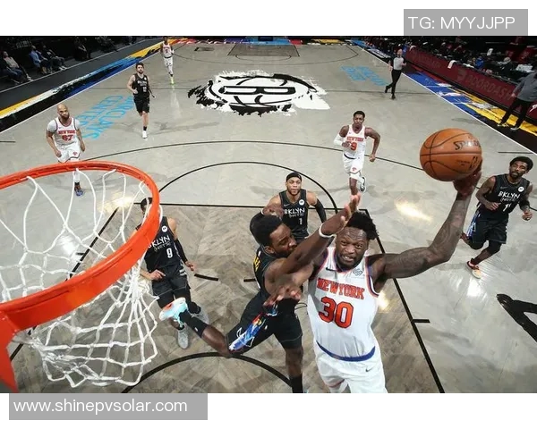 赵继昆汀-皮特森在比赛中高效砍下30分，成为焦点